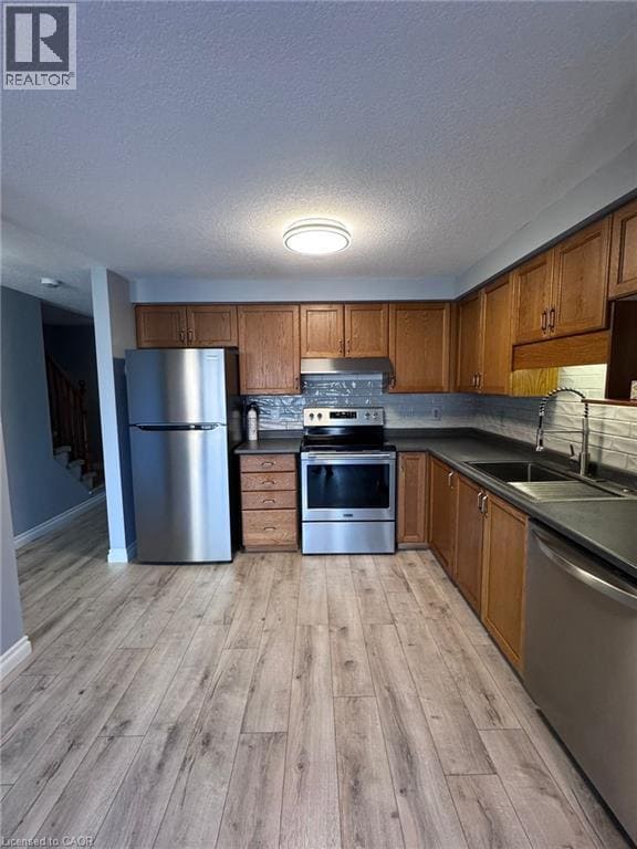 Building Photo - 135 Donnenwerth Dr