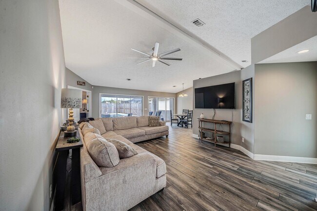 Foto del edificio - 270 S Glades Trail