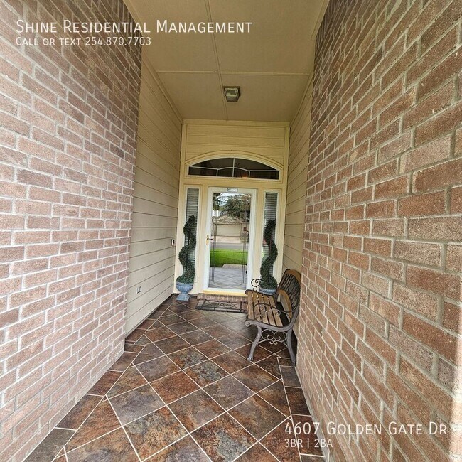 Foto del edificio - 4607 Golden Gate Dr