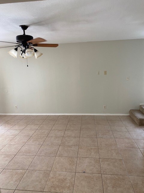 Foto del edificio - 6718 Silvermine Dr