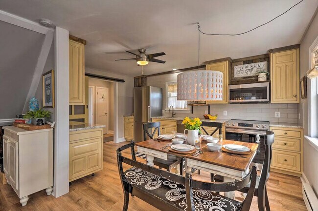 Foto del edificio - 240 Farmhouse Ln