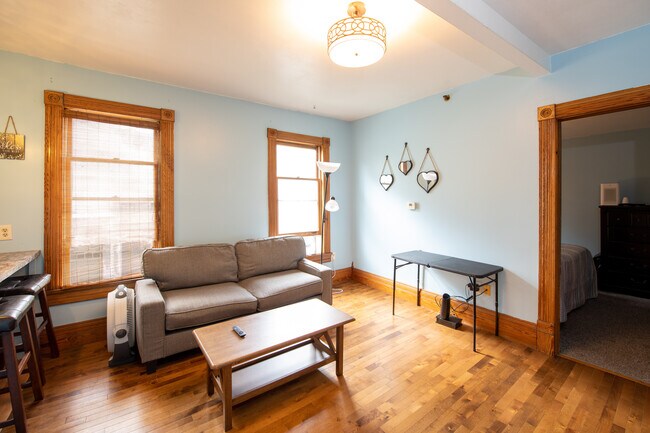 Foto del edificio - 129 Green St