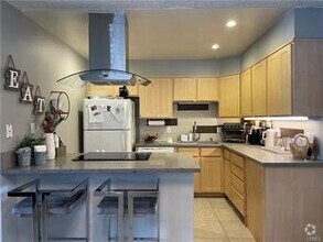 Building Photo - 423 Avenue G