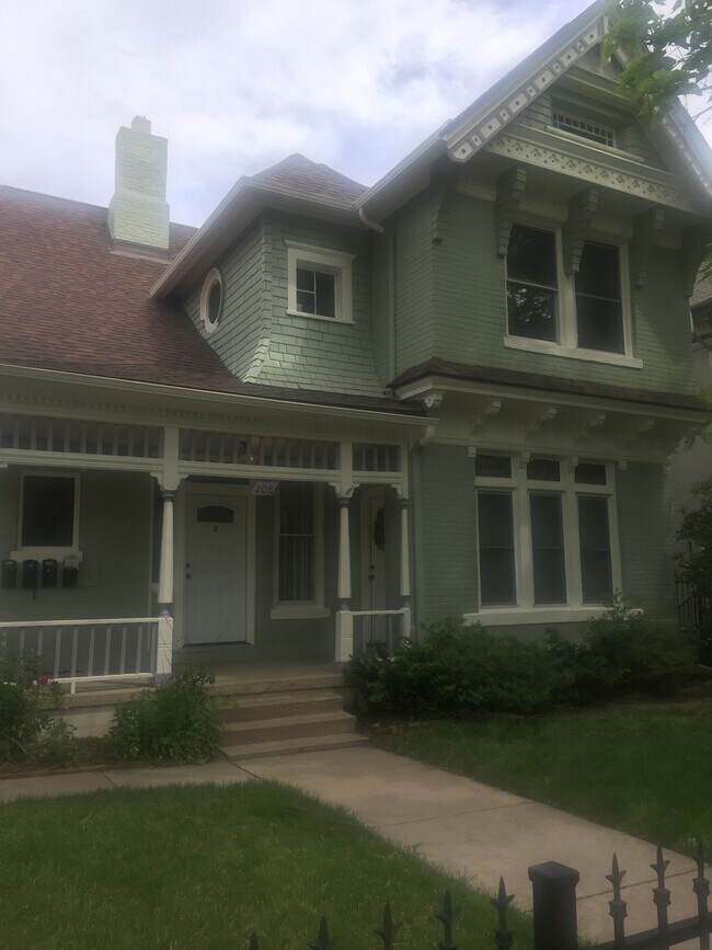 Foto del edificio - 208 S Lincoln St