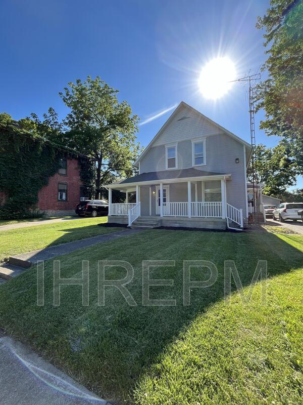 Primary Photo - 172 S Franklin St