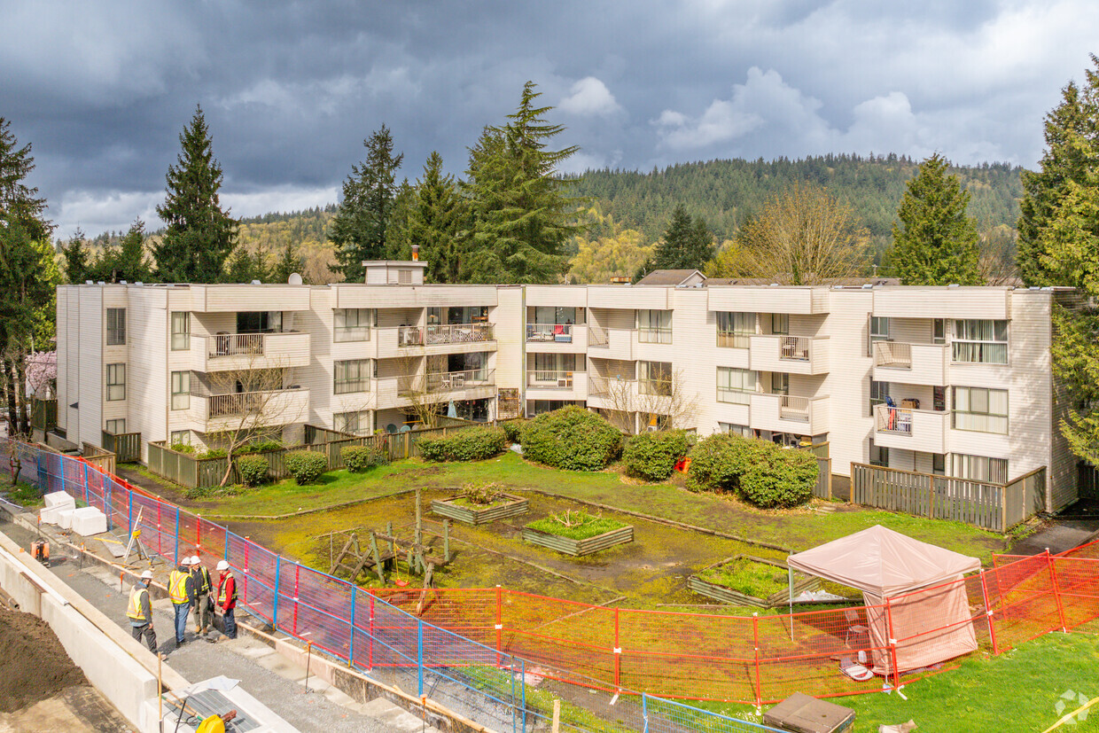 Primary Photo - The Sherwood Apartments