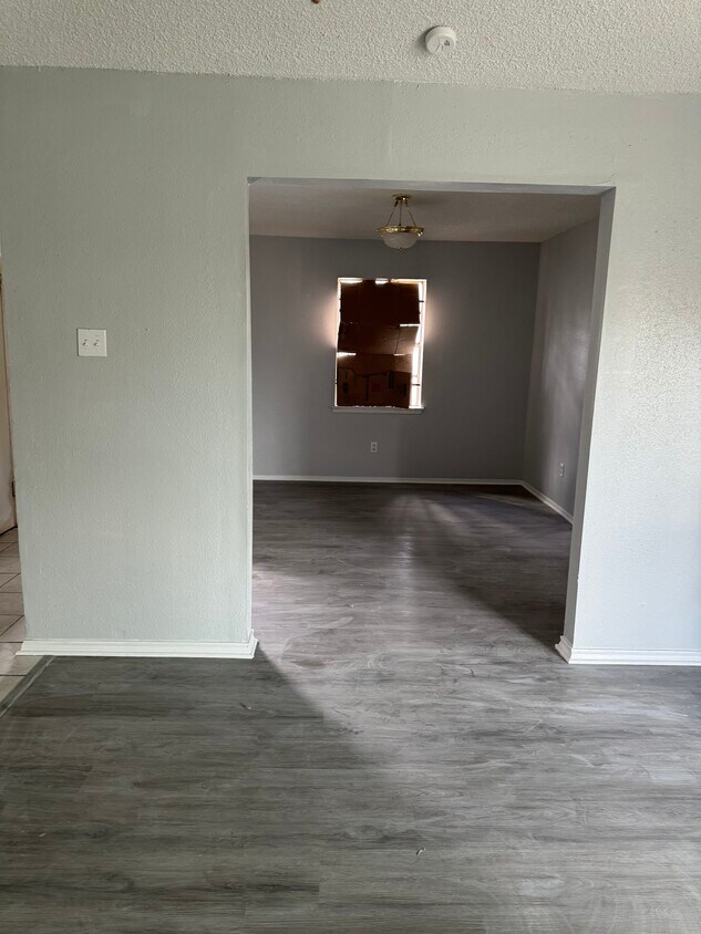 Primary Photo - 12715 Panay Dr