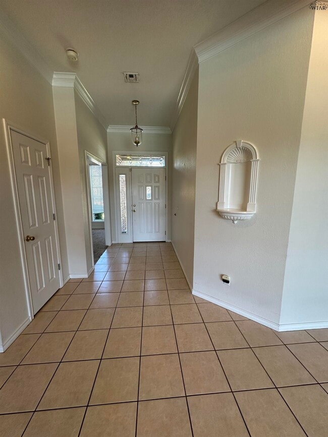Building Photo - 3028 Whitehall Ln
