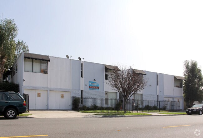 Building Photo - Harbor Garden Apartments