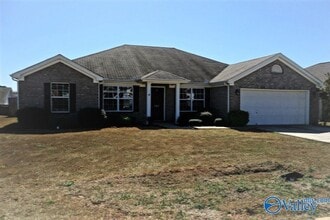 Building Photo - 114 Bellevue Dr