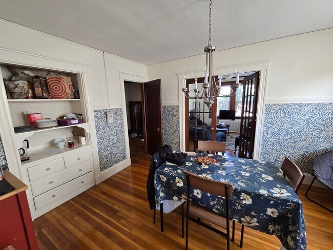 Foto del edificio - Comfortable 3-Bedroom Living with Outdoor Retreat in Brighton
