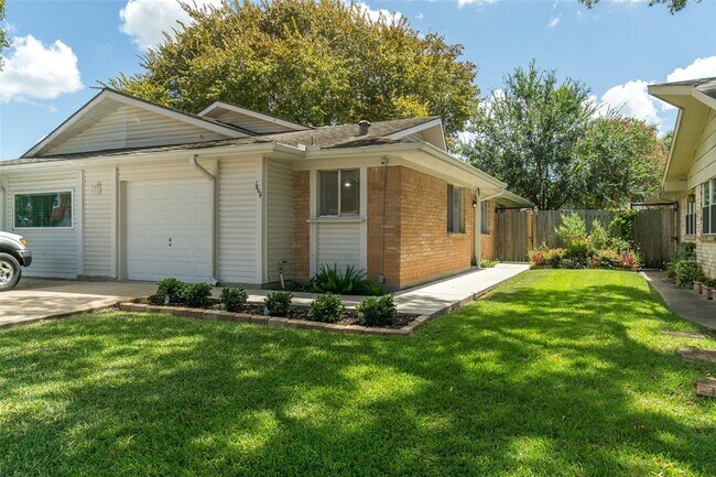 Building Photo - 1444 Ramada Dr