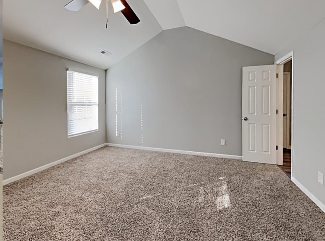 Building Photo - 3770 Burtons Barn St