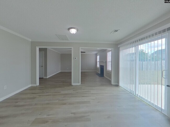 Building Photo - 235 Holly Leaf Ln