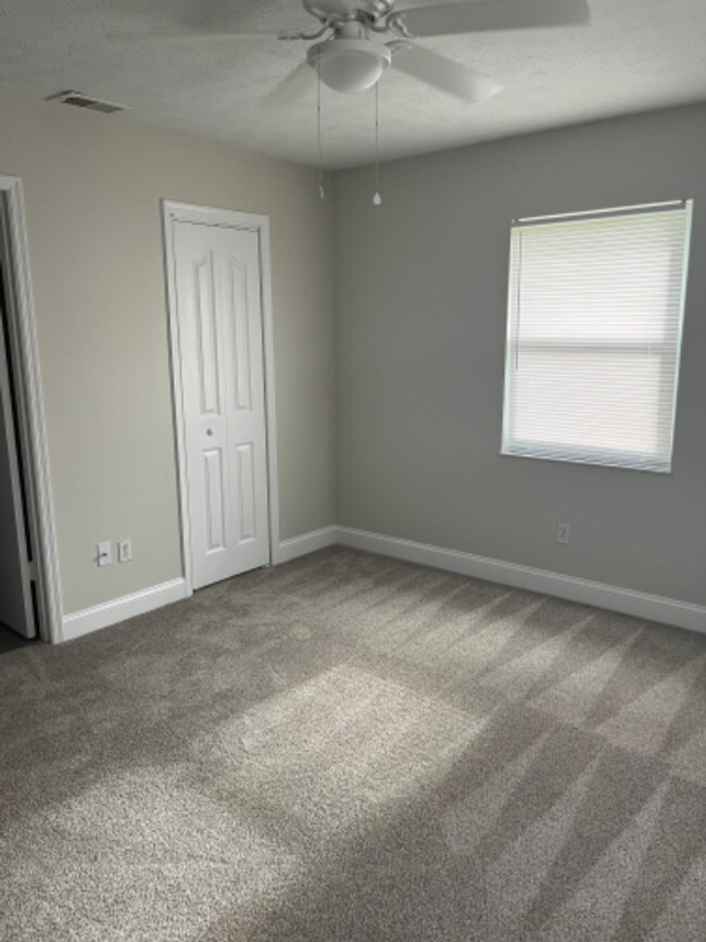 Foto del edificio - Updated 2/2 in Indian River Estates