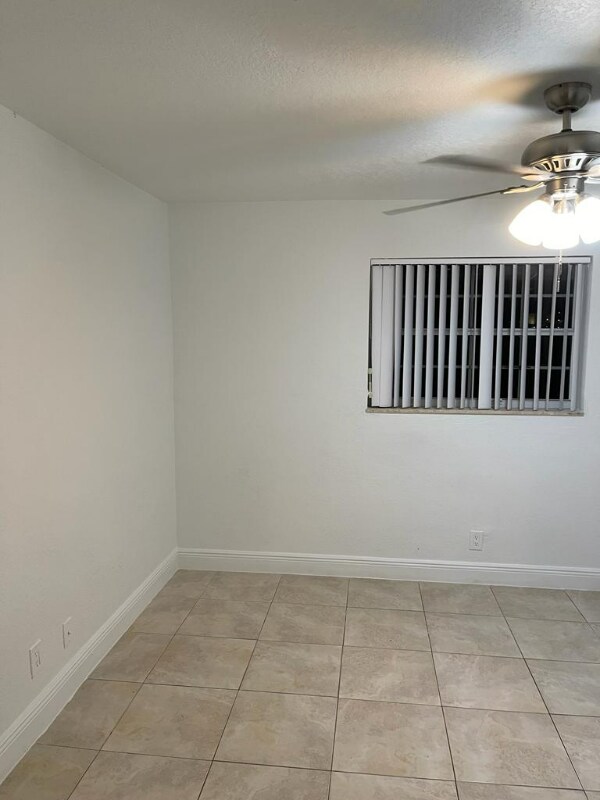 Foto del edificio - 1101 NW 55th Ave