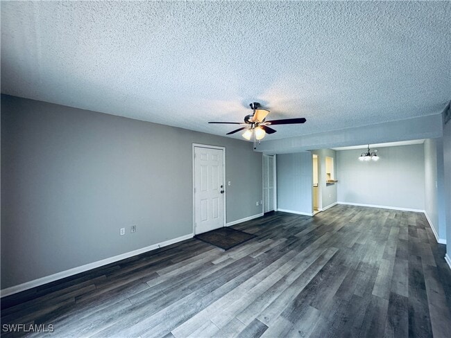 Building Photo - 12622 Kenwood Ln