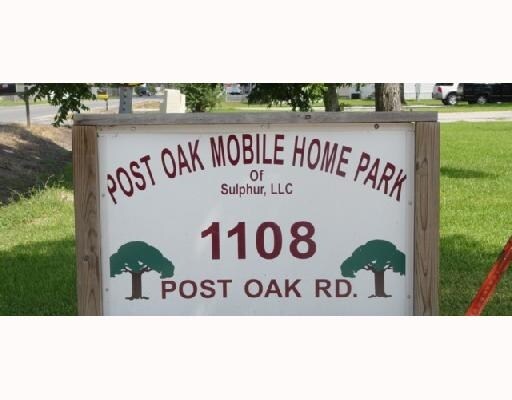 Building Photo - 598 S Post Oak Rd