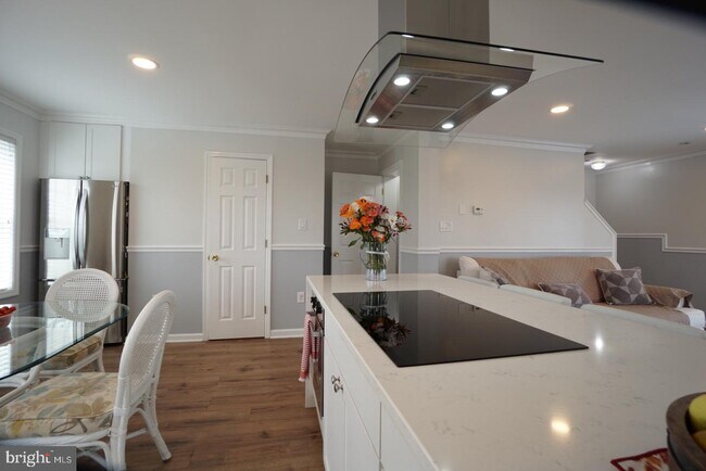 Building Photo - 6210 Butterfly Ln