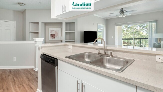 Foto del edificio - 1000 Plantation Lakes Cir