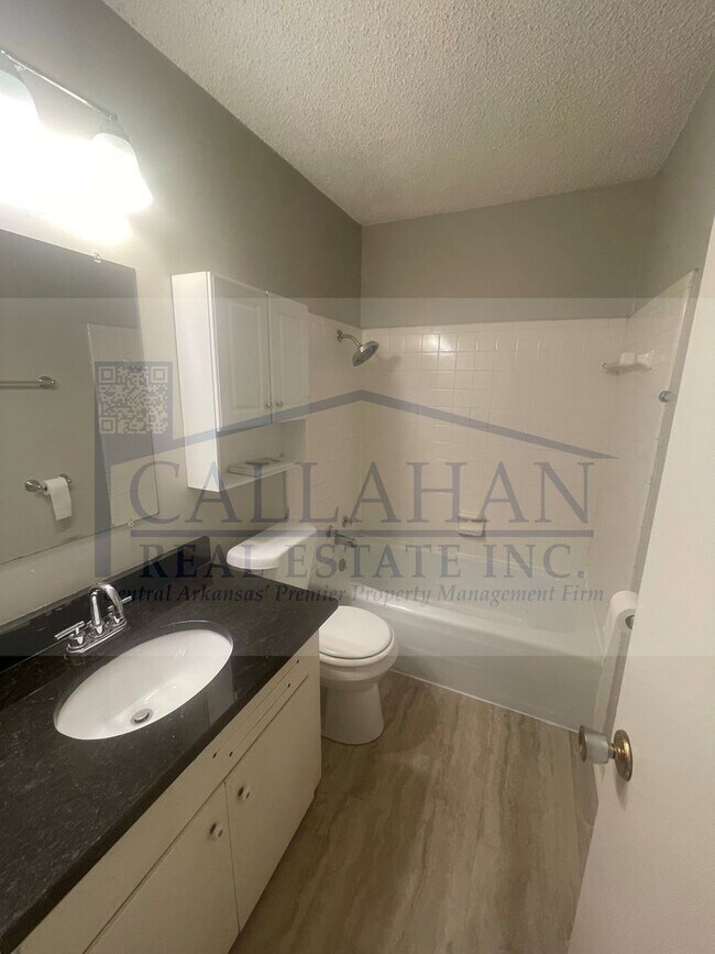 Foto del edificio - 2 Bedroom Duplex in NLR