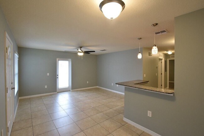 Building Photo - 4312 Flora Ave