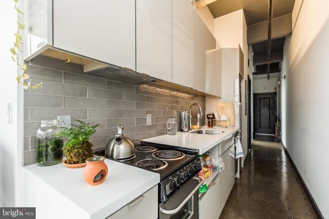 Foto del edificio - 1701 Tulip St