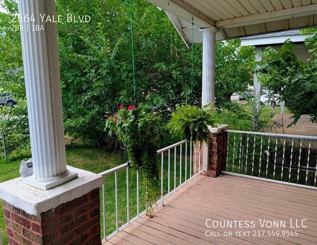 Building Photo - 2664 Yale Blvd