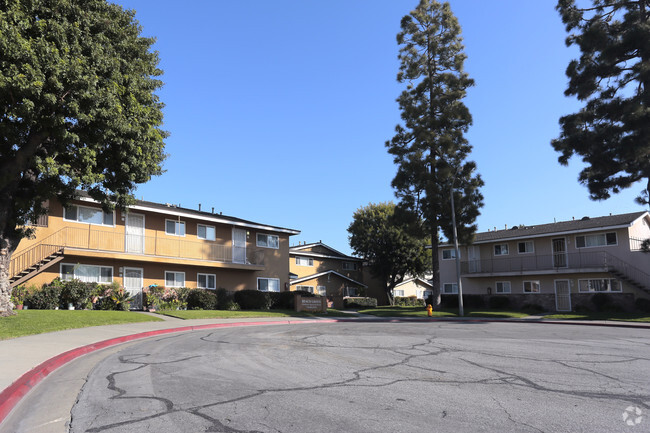 Beach Grove Apartments Rentals - Huntington Beach, CA | Apartments.com