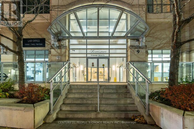 Photo du bâtiment - 9 George St N