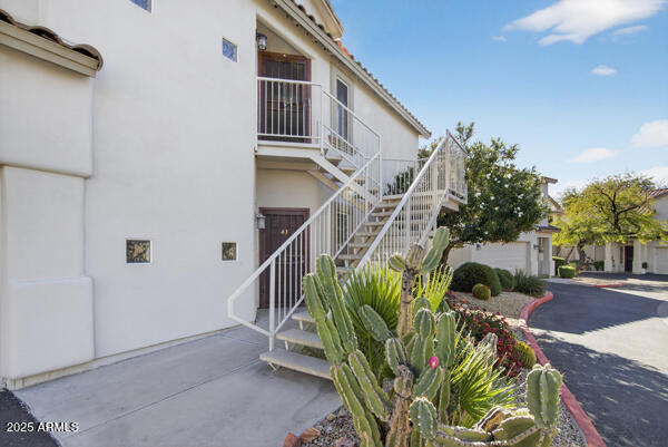 Foto del edificio - 9750 N Monterey Dr