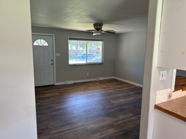 Foto del edificio - 4585 Hoyt St