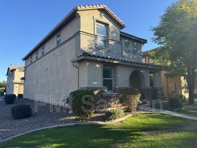 Foto del edificio - 3608 E Larson Ln