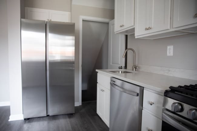 Foto del edificio - 1937 Jasmine Rd