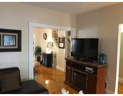 Building Photo - 1510 Hyde Park