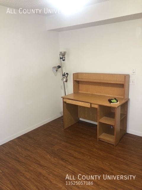 Building Photo - University Terrace Apartment For Rent