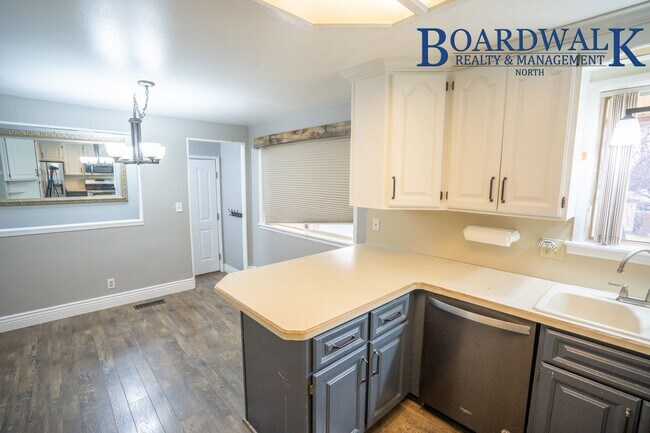 Foto del edificio - Amazing 4 Bed Rambler in Syracuse