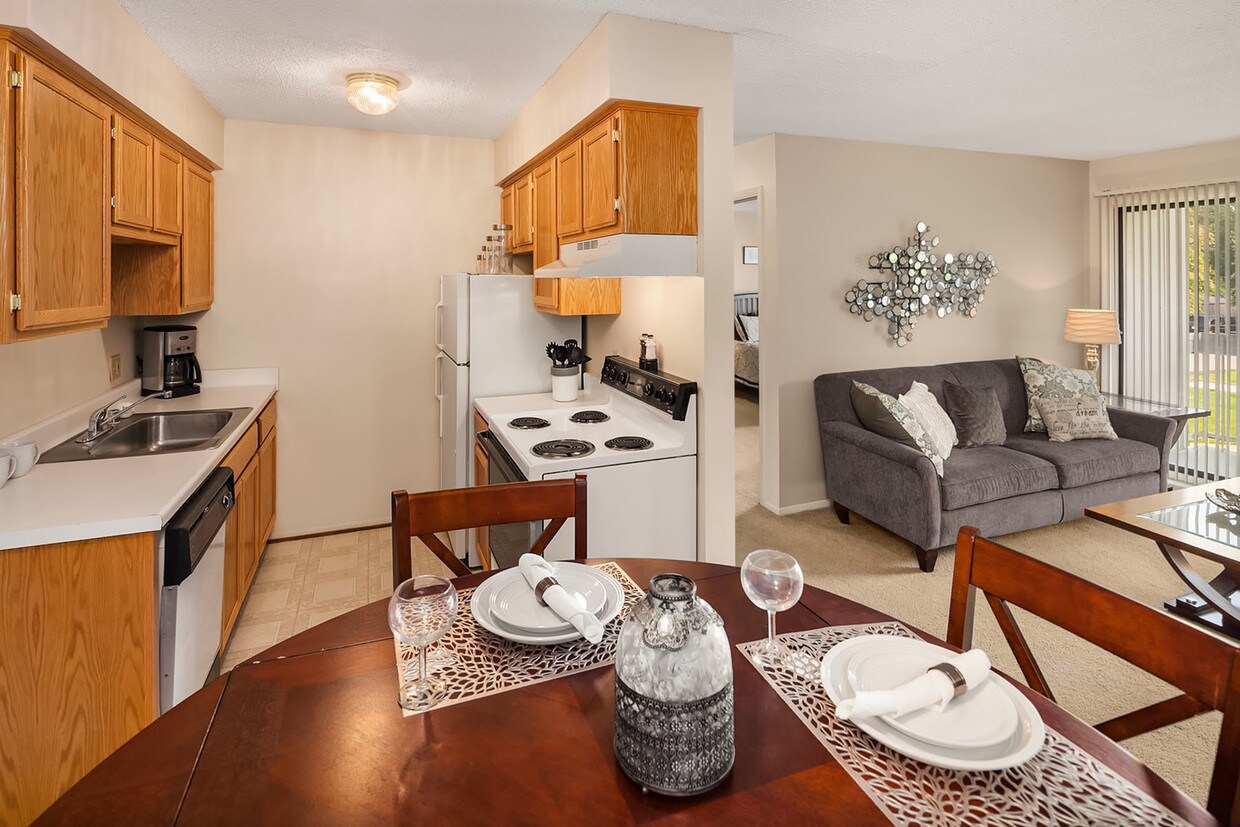 Clinton Manor Apartments Apartments in Harrison Township, MI