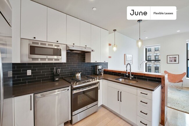 Building Photo - 151 Tompkins Avenue