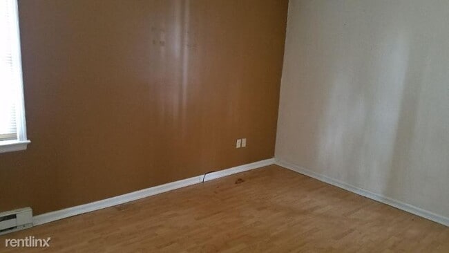 Building Photo - 3 br, 1.5 bath House - 3020 Groveland Ave