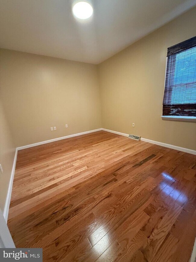 Foto del edificio - 840 N 30th St
