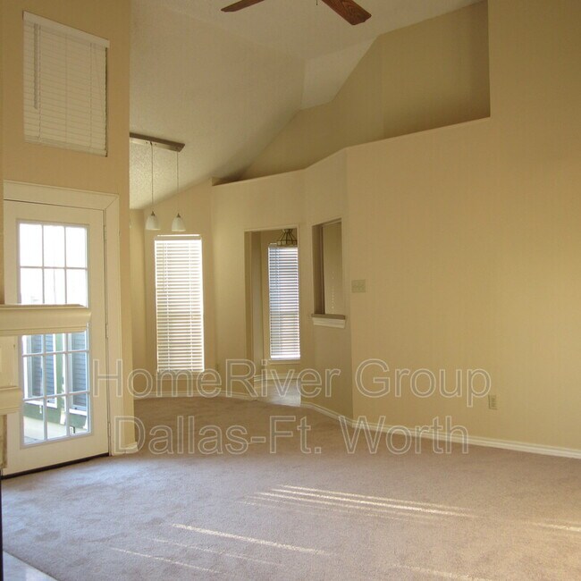 Foto del edificio - 10811 Gable Dr