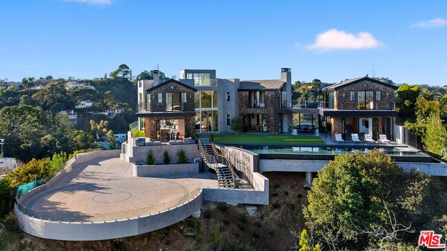 Foto del edificio - 2020 Cyprean Dr