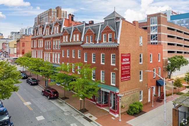 Building Photo - 617 W Lexington St