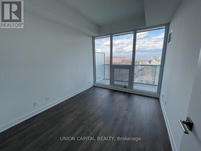 Building Photo - 2906-2915 HOLMES Ave