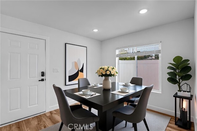 Building Photo - 20302 Oxnard St