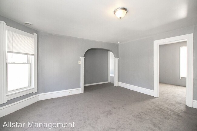 Building Photo - 2 br, 1 bath House - 3318 W 31st Street, Up