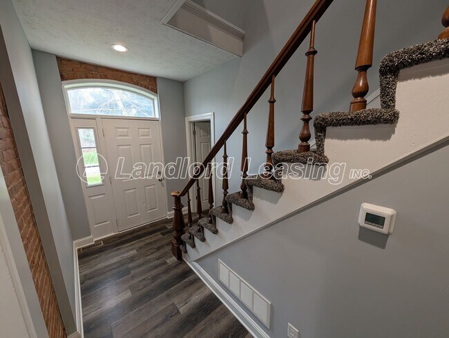 Foto del edificio - 9005 Murray Ridge Rd