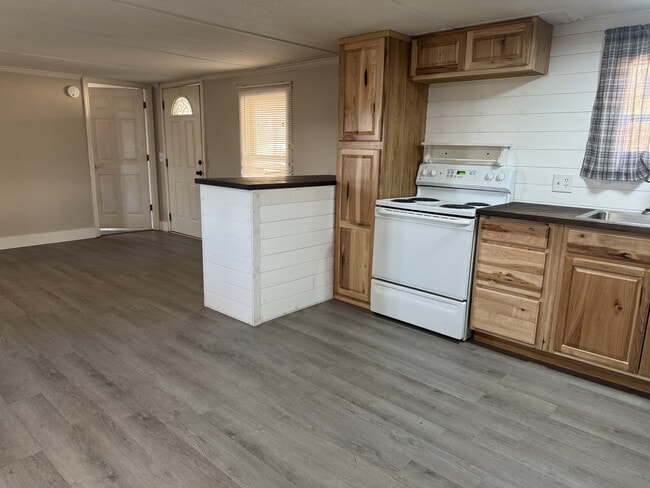 Building Photo - 442 Mush Creek Rd