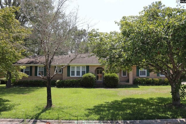 Building Photo - 7920 Folly Ln